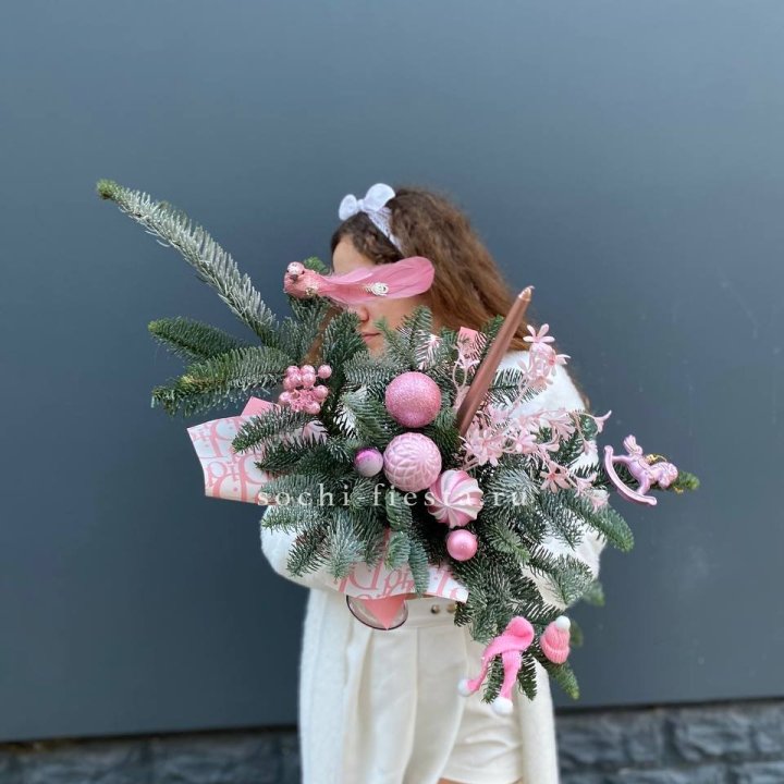 Композиция бокал розовый в Волжские