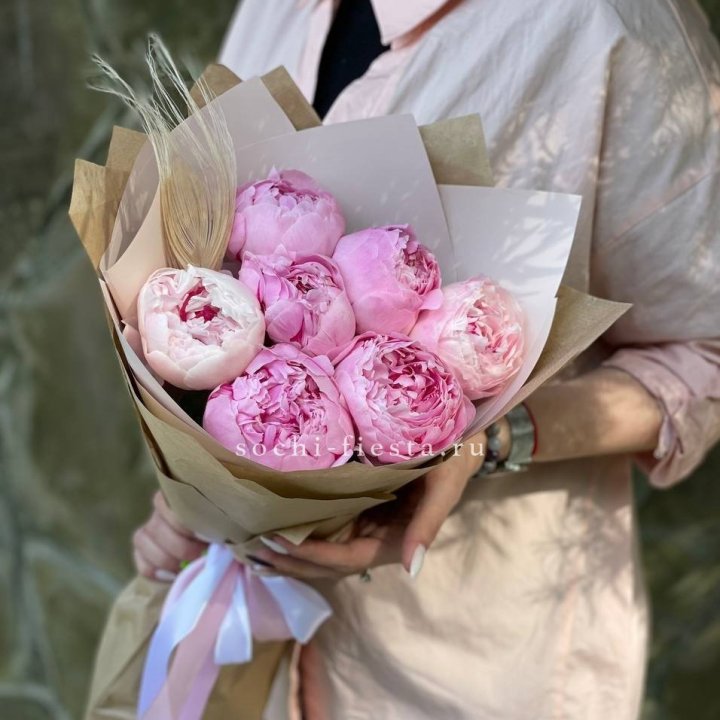 Букет пионов "Венди" в Волжские