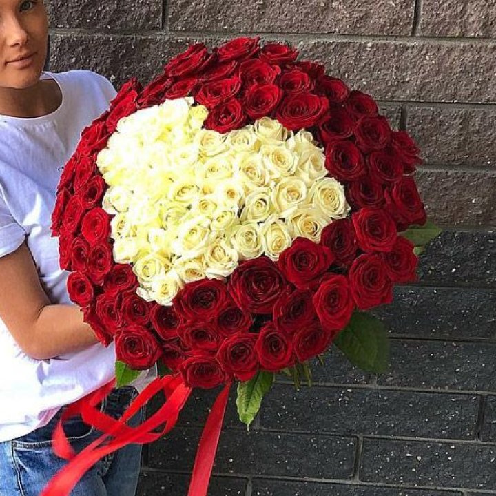 101 роза "Сердце" в Волжские