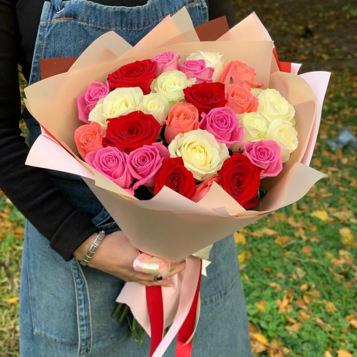 25 роз "Карусель" в Волжские