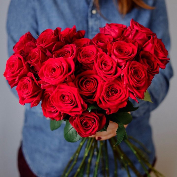 25 красных роз в Волжские
