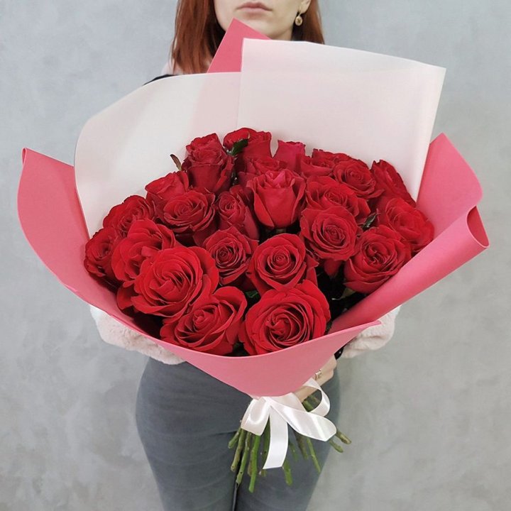 25 Красных роз рози вайт в Волжские
