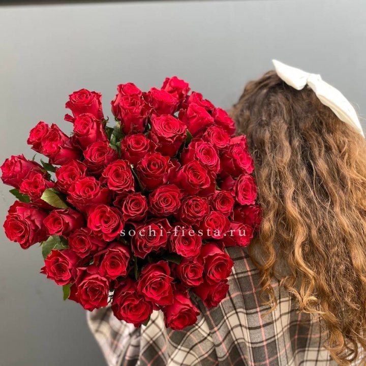 51 красная роза в Волжские