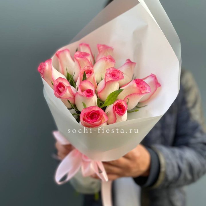 15 роз "Джумилия" в Волжские