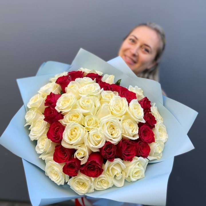 51 роза "Сердце" в Волжские