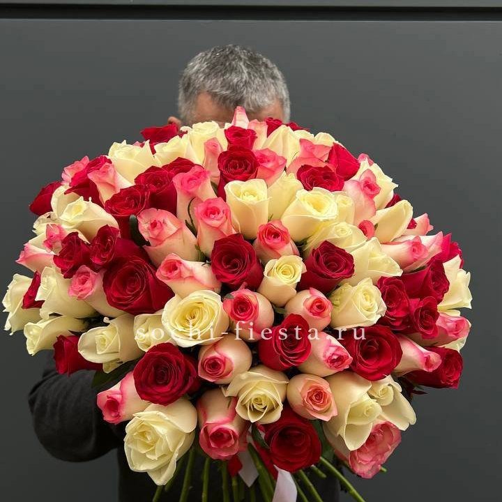 101 разноцветная роза "Джули" в Волжские