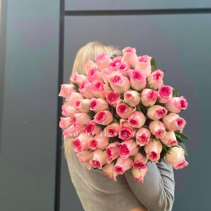 51 розовая роза в Волжские