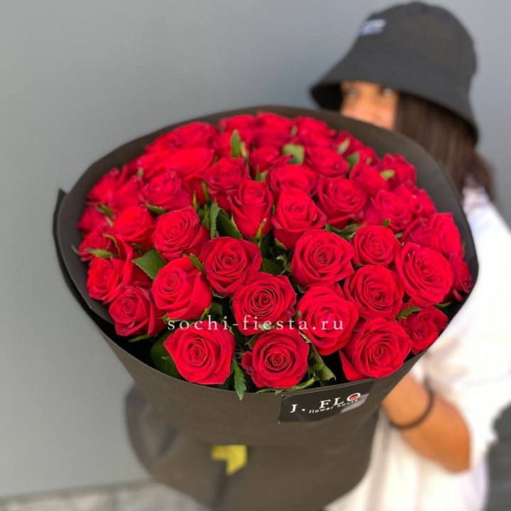 51 роза "Блек" в Волжские