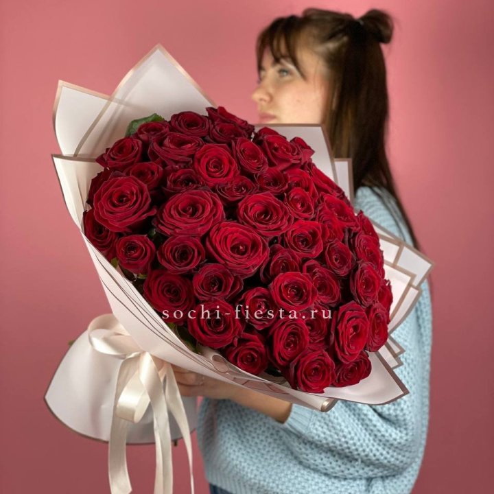 51 красная роза "Лавели" в Волжские