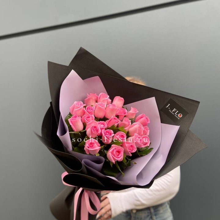 19 розовых роз  в Волжские