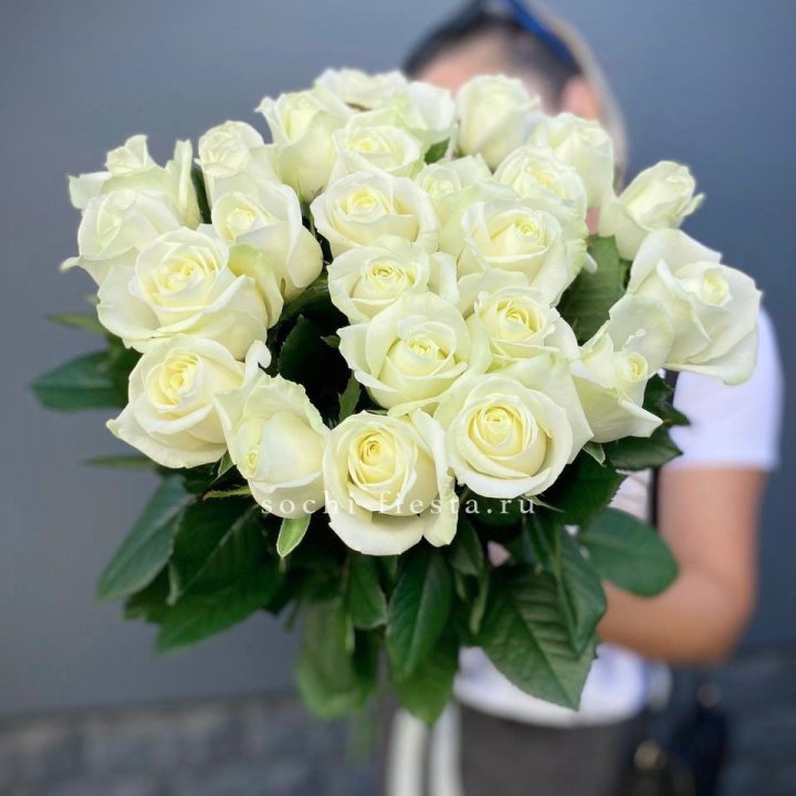 Голландские розы белые 25 в Волжские