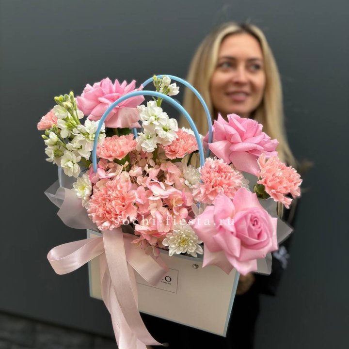 Сумочка "Бал цветов" в Волжские