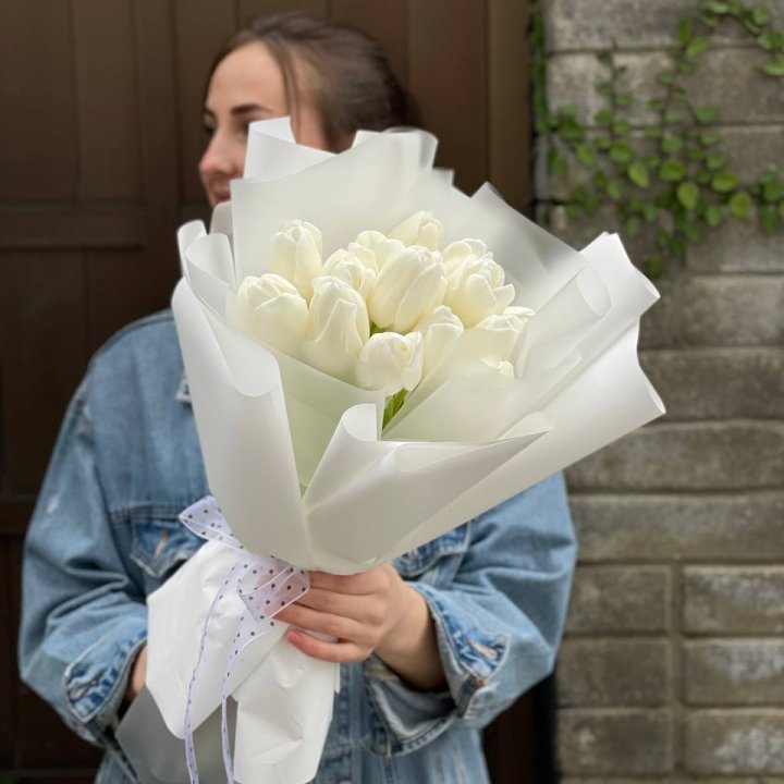 Букет белоснежных тюльпанов в Волжские