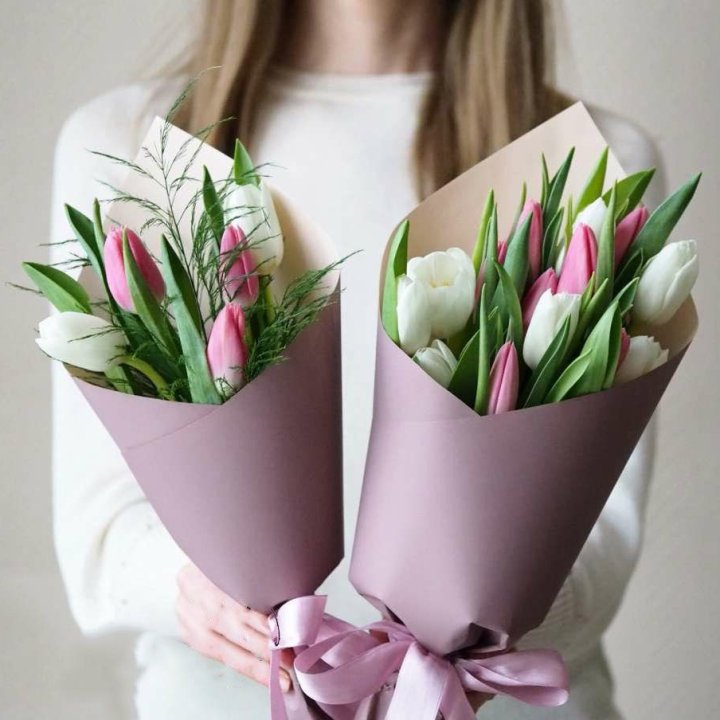 11 тюльпанов в оформлении в Волжские