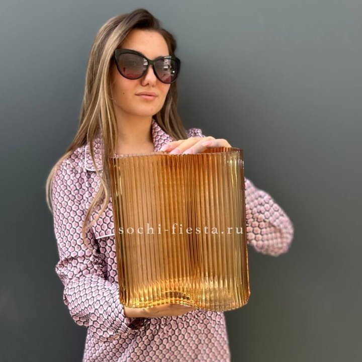 Стеклянная ваза №7 в Волжские